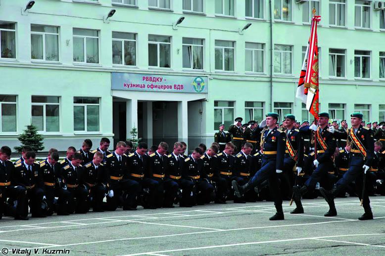 Вчера — курсанты, сегодня — лейтенанты