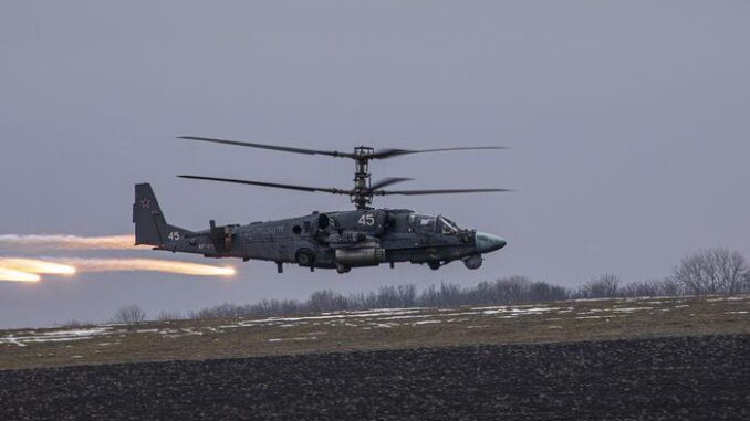 Российские военнослужащие демонстрируют беспримерное мужество во время проведения специальной военной операции на Украине.